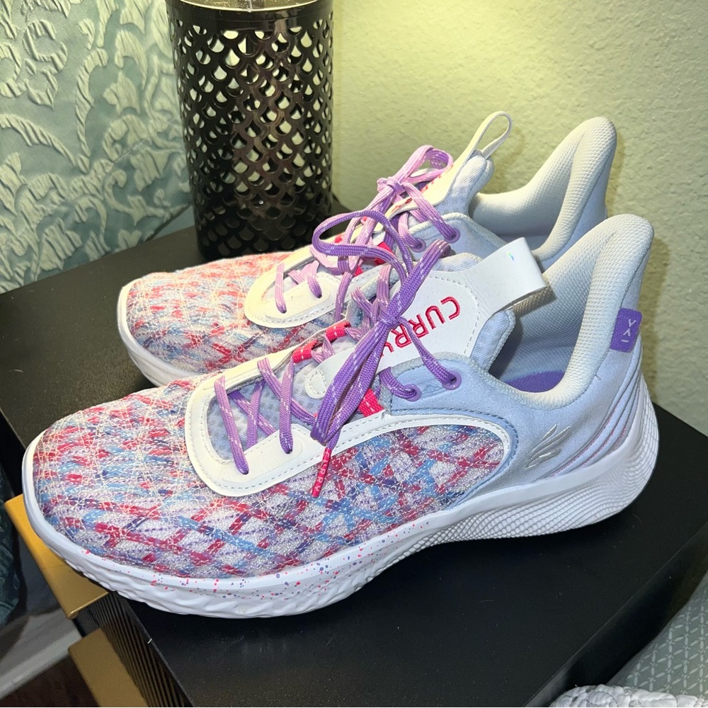 Curry Flow 9 Under Armour Violet & Blue M 9 W 11.5  MVP For The W NBA